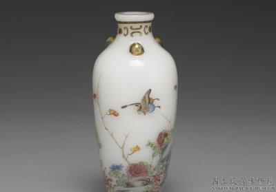 图片[3]-Glass vase with flower and butterfly in falangcai painted enamels, Qianlong reign (1736-1795), Qing dynasty-China Archive